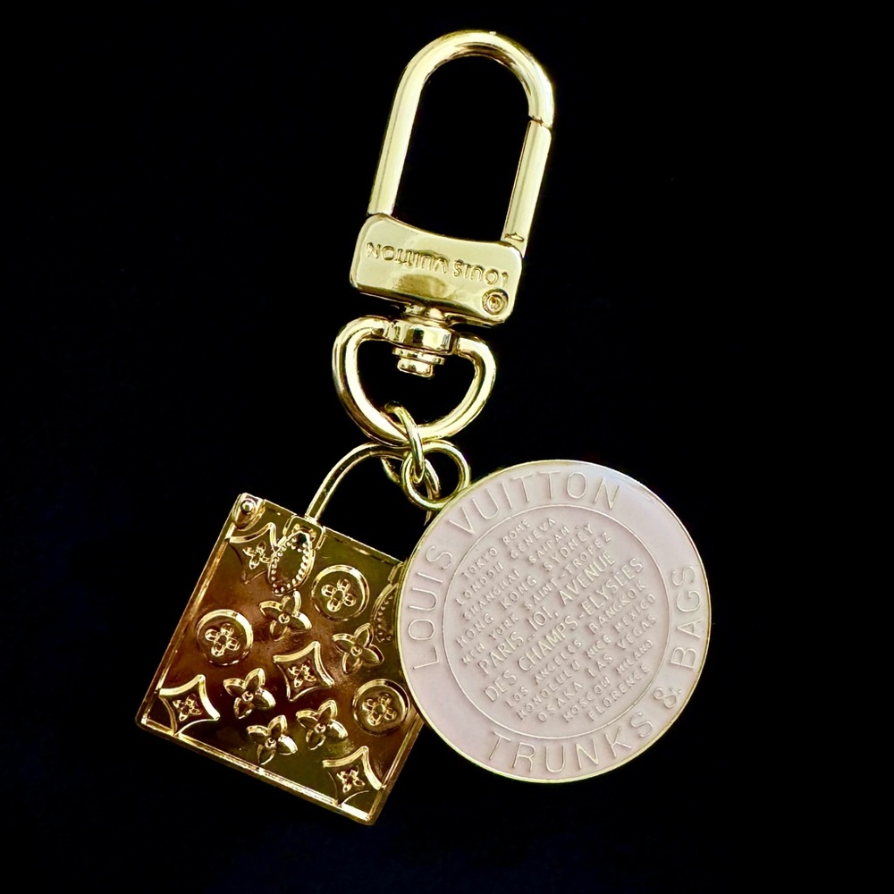 LOUIS VUITTON KEY CHAIN BAG CHARM